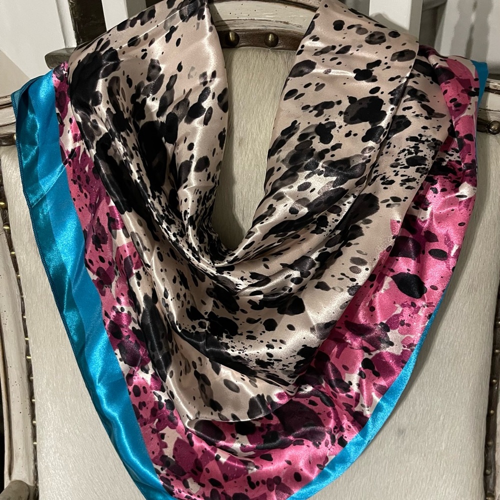 🩷🖤 Rowdy Crowd Western Cowgirl Wild Rag Scarf Black Cowhide Print 🩷🖤